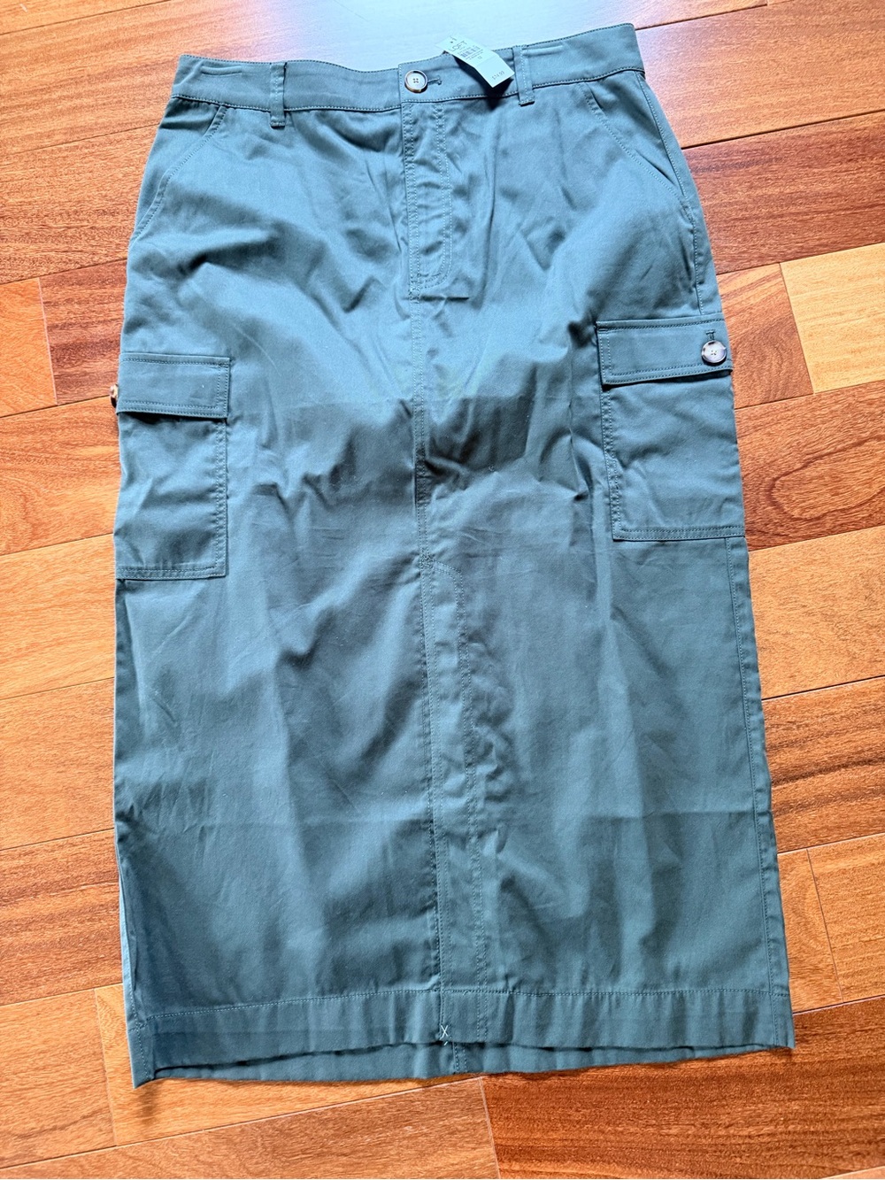 NWT Utility Cargo Pocket Midi Skirt